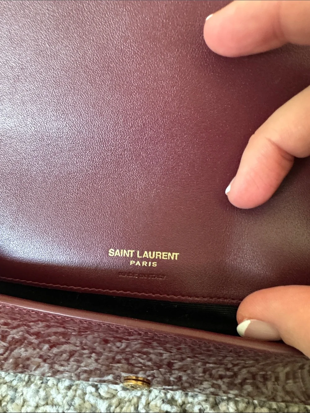 Saint Laurent Burgundy Patent Leather Logo Crossbody Wallet with Gold Chain - Picture 5 of 10